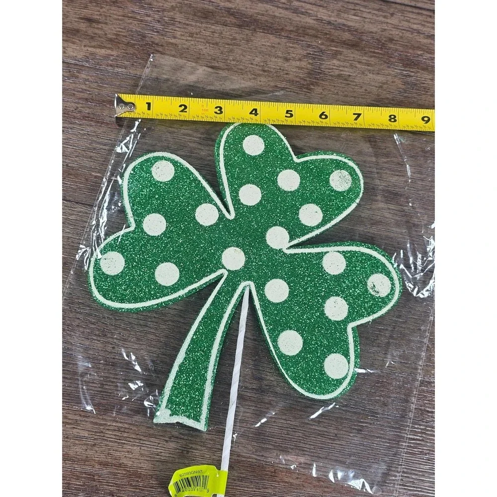 Set of 4 Green Polka Dot Clover Sprays 19